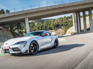 20202.0T GR Supra WҎ w^