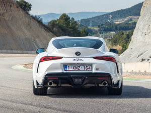 20202.0T GR Supra WҎ w^