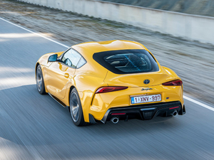 20202.0T GR Supra WҎ w^