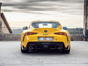 20202.0T GR Supra WҎ w^