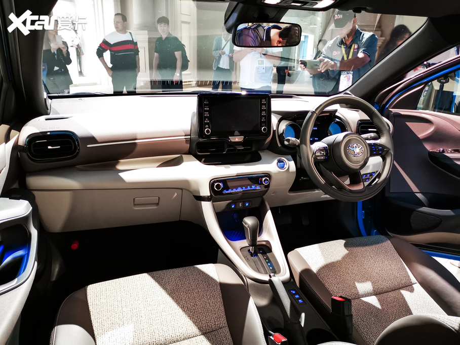 2020���S��YARiS(����) Hybrid