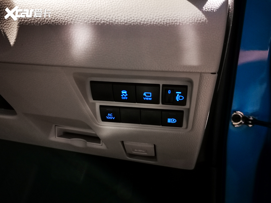 2020���S��YARiS(����) Hybrid