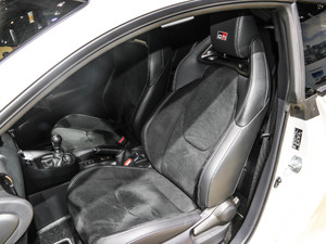 2020款GR YARiS 空间座椅