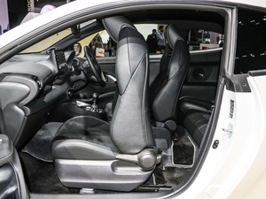 2020款GR YARiS 空间座椅