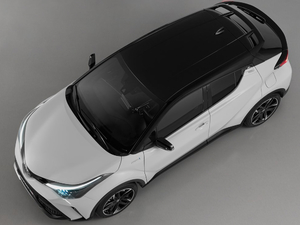 2020款GR Sport 整体外观