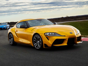 20212.0T GR Supra Ҏ w^