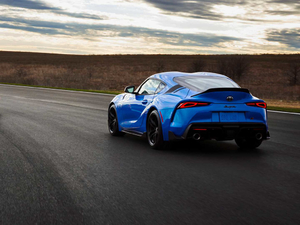 2021款2.0T GR Supra 美规 整体外观