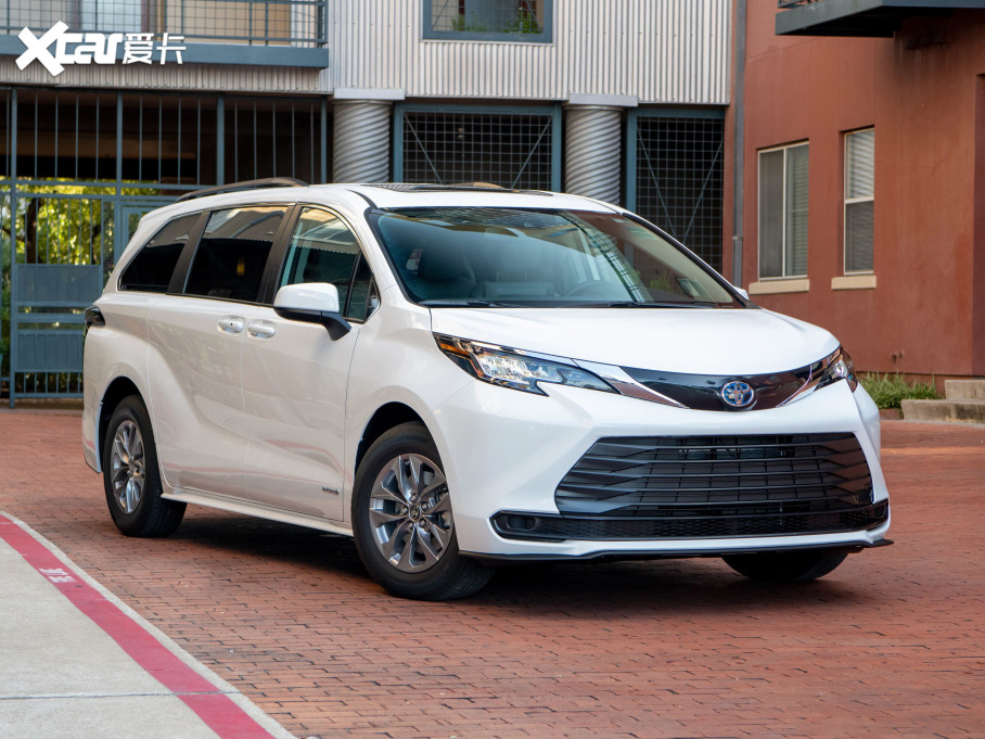 2021Sienna 2.5L(dng) (q)LE 8 (gu)