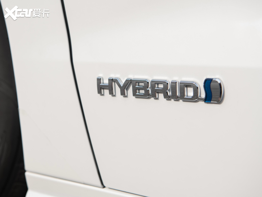 2021��Sienna 2.5L��� ���LE 8�� ������