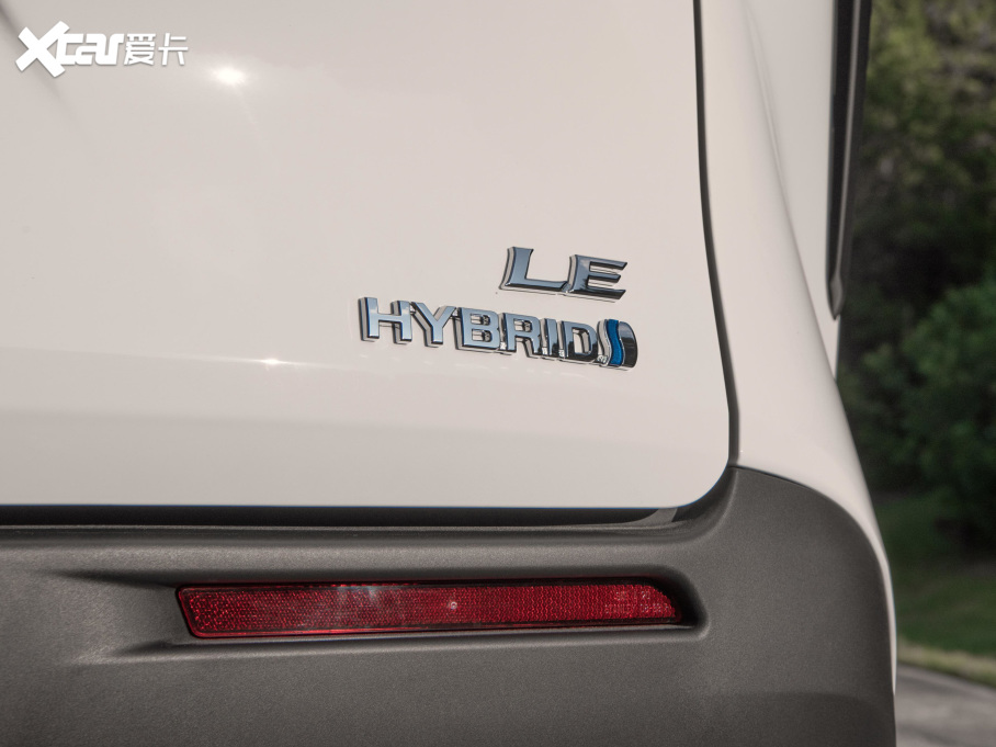 2021��Sienna 2.5L��� ���(q��)LE 8�� ������