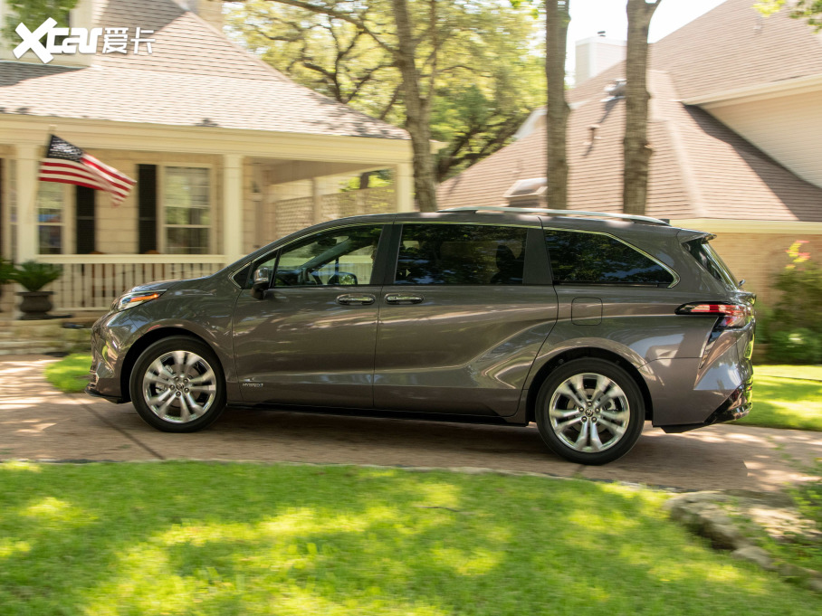 2021Sienna 2.5L Platinum 7 