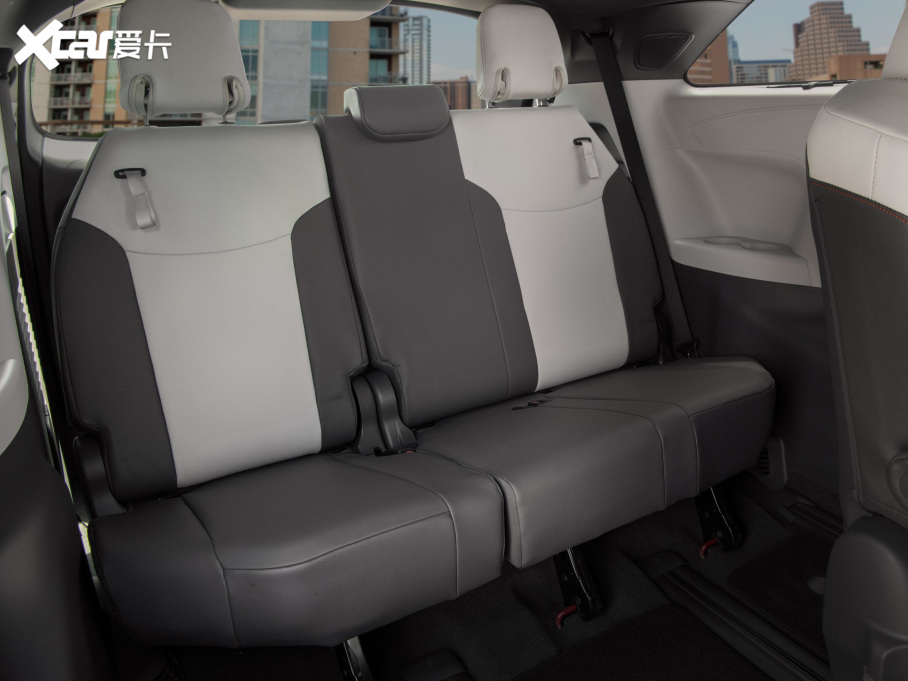 2021Sienna 2.5L XSE 7 