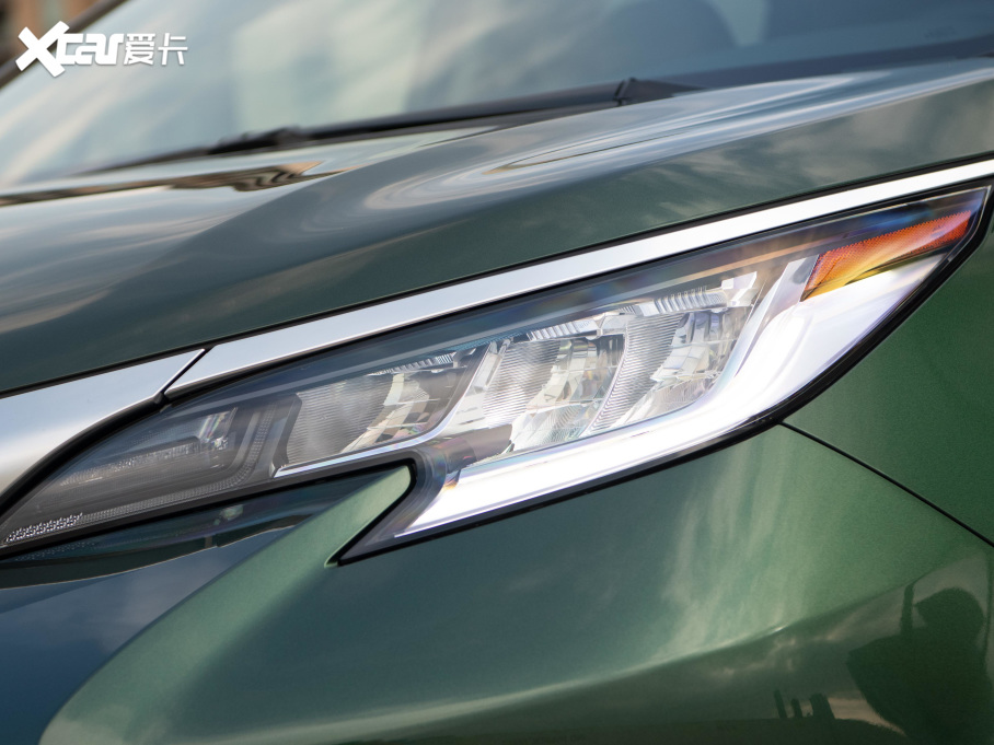 2021��Sienna 2.5L��� ���Limited 7�� ������