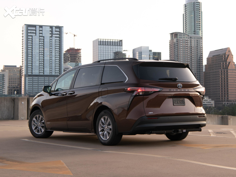 2021Sienna 2.5L(dng) (q)XLE 7 