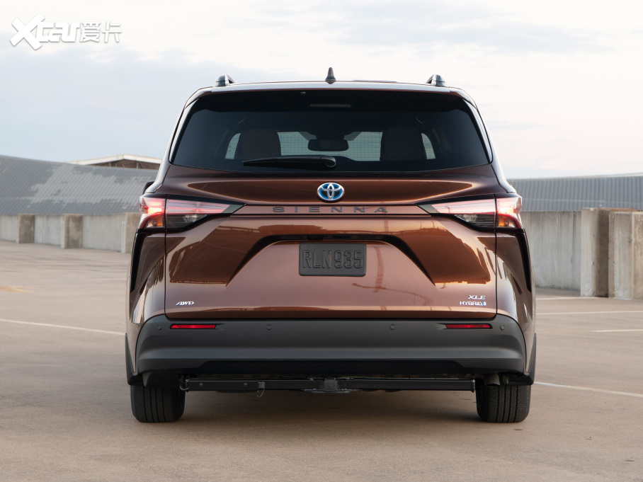 2021Sienna 2.5L XLE 7 