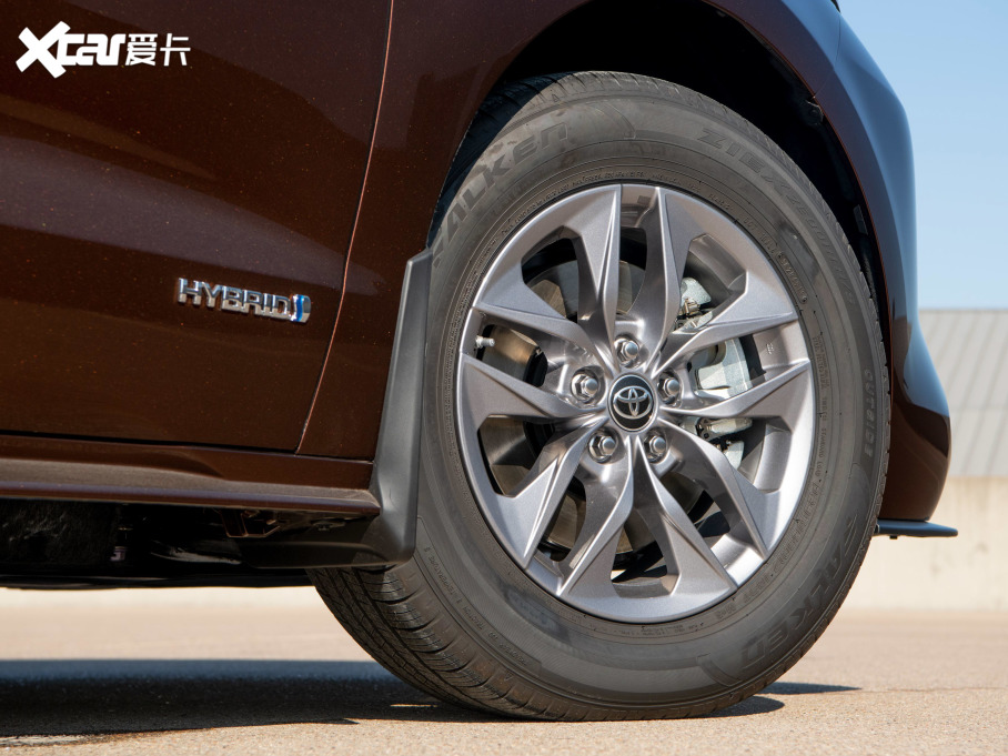 2021��Sienna 2.5L��� ���XLE 7�� ������