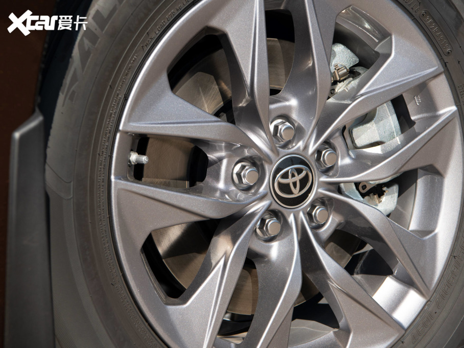 2021��Sienna 2.5L��� ���XLE 7�� ������