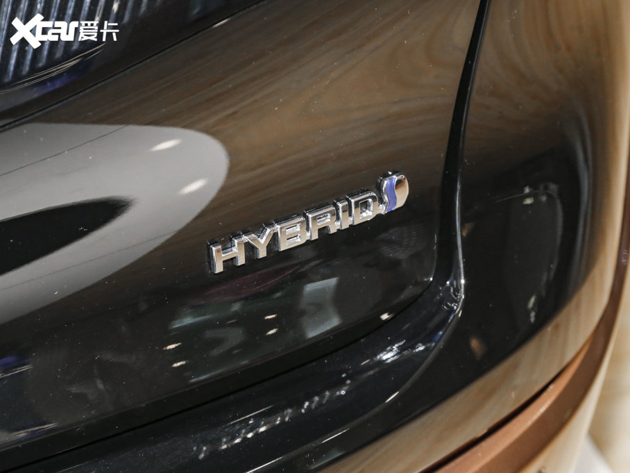 2023��ʹ�(�M��) SportCross 2.5L HEV������F��