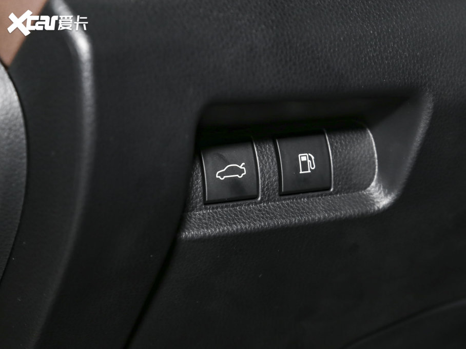 2023ʹ(M) SportCross 2.5L HEVF