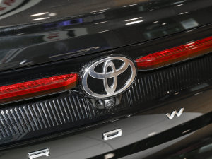 2023SportCross 2.5L HEV(q)F (x)(ji)^