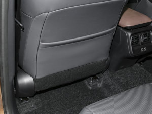 2023SportCross 2.5L HEVF g