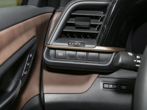 2023SportCross 2.5L HEVF п؅^