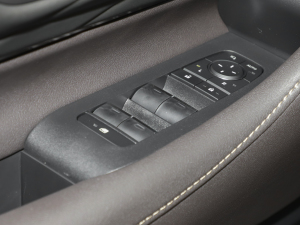 2024p 2.5L   п؅^(q)