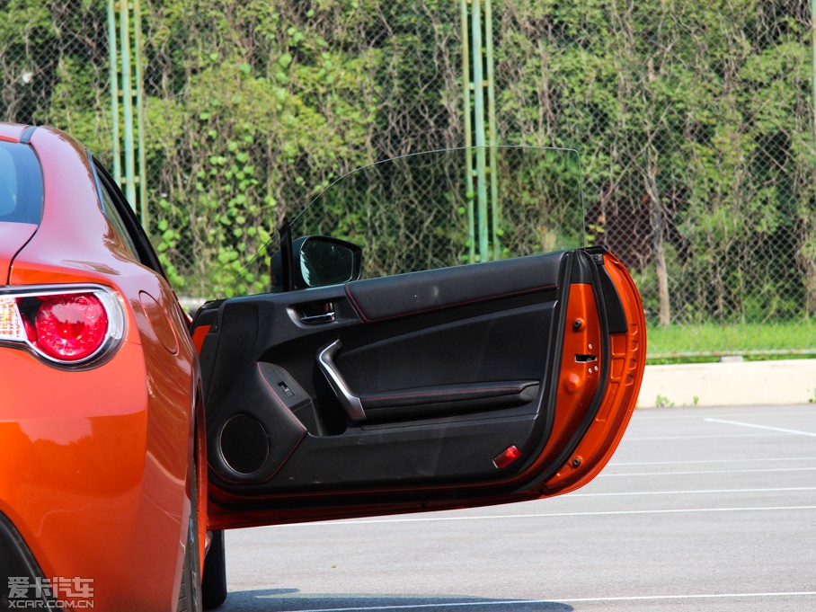 2013S86 2.0L Ԅ(dng)A