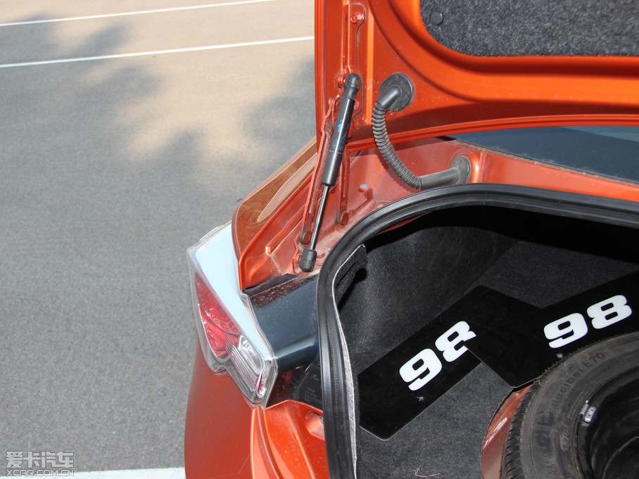 2013S86 2.0L Ԅ(dng)A