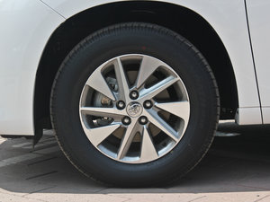 2012款3.5L 豪华版 轮圈