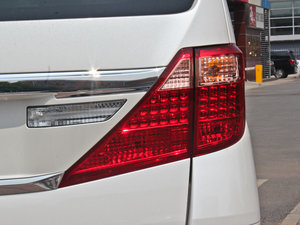 2012款3.5L 豪华版 尾灯