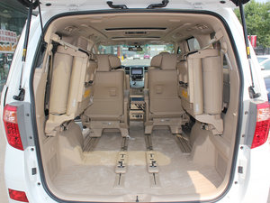 2012款3.5L 豪华版 行李厢空间