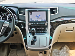 2012款3.5L 豪华版 中控台