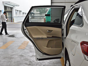 2013款2.7L 四驱豪华版 左后车门