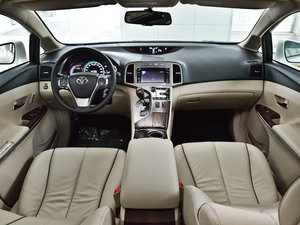 2013款2.7L 四驱豪华版 内饰全景