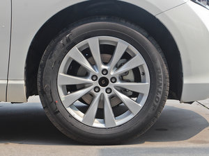 2013款2.7L 两驱豪华版 轮圈