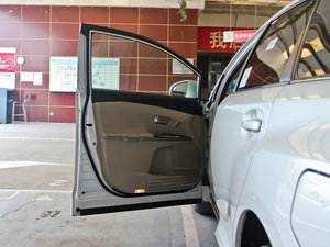 2013款2.7L 两驱豪华版 驾驶位车门
