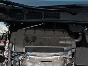 2013款2.7L 两驱豪华版 发动机