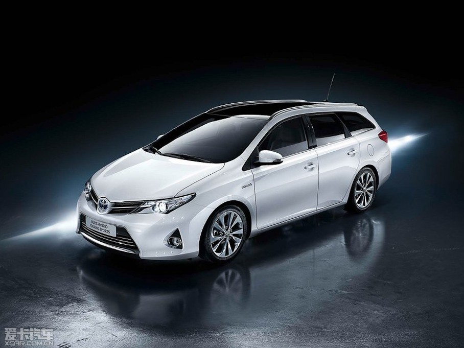 2013SAuris Touring Sports