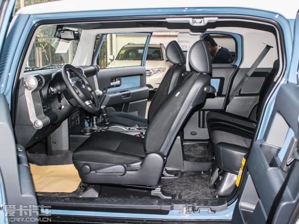 豐田2013款FJ酷路澤