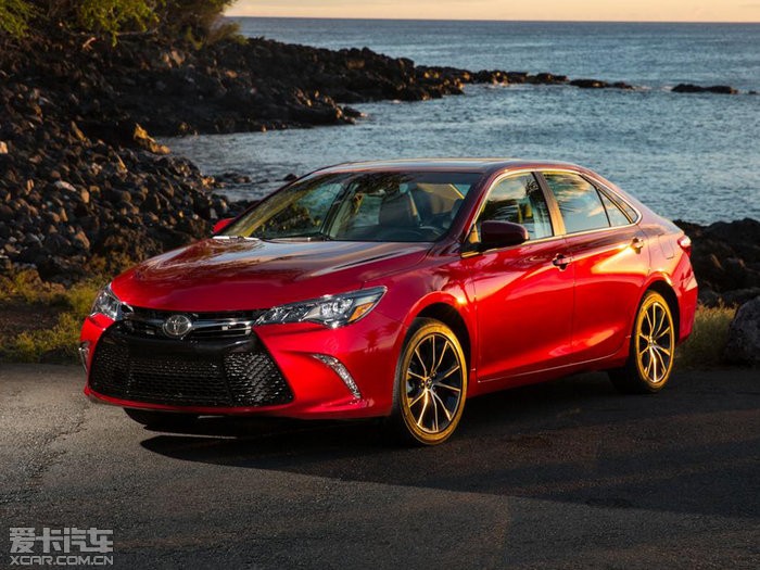 2015款凯美瑞图片