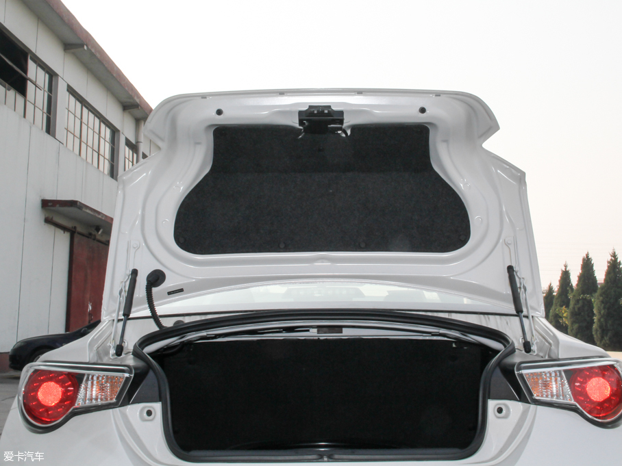 2014���S��86 2.0L �քӺ��A��