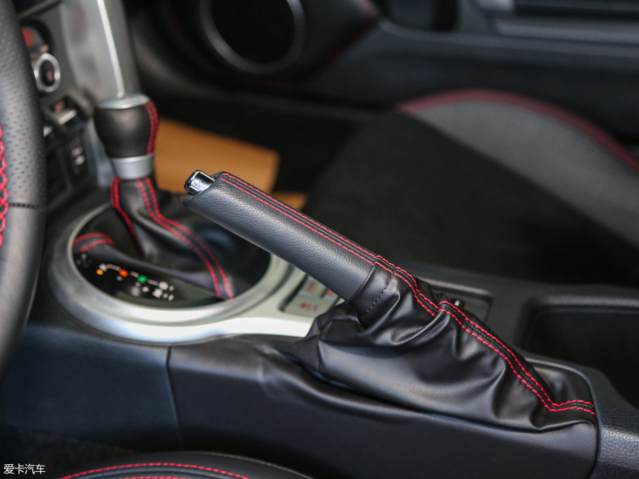 2014���S��86 2.0L �ԄӺ��A��