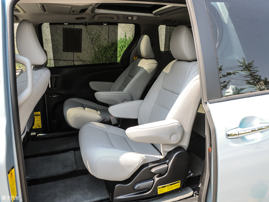 2015Sienna 3.5L (q)L