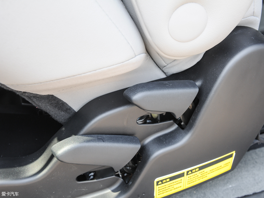 2015Sienna 3.5L (q)L