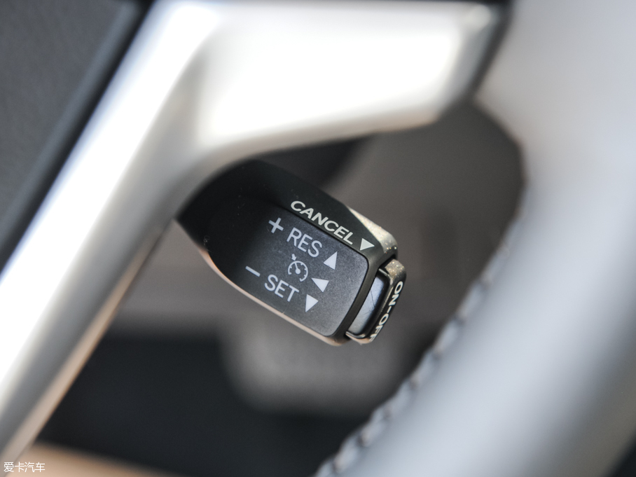 2015Sienna 3.5L (q)L