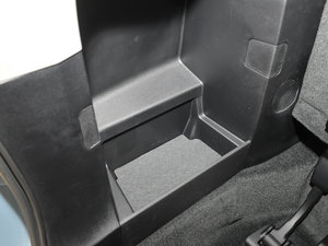 2015款3.5L 两驱L 空间座椅