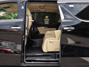 2015款3.5L 豪华版 后排空间