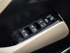 2015款3.5L 豪华版 主驾车窗控制区	