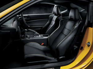 2015Yellow Limited؄e g